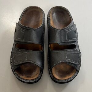 Finn Comfort Riad Gunmetal Leather Sandals